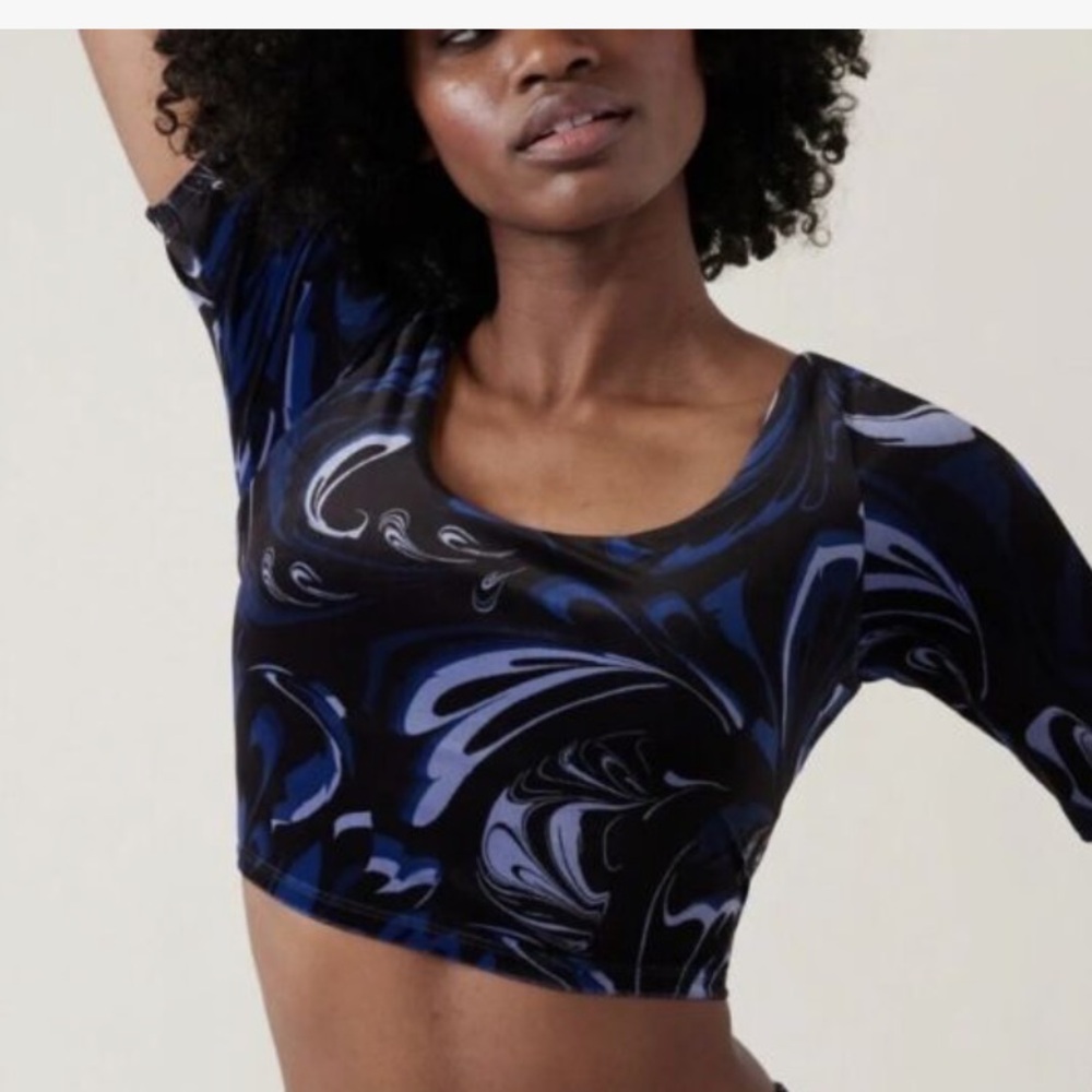 NWT Athleta Excilerate Velvet Top